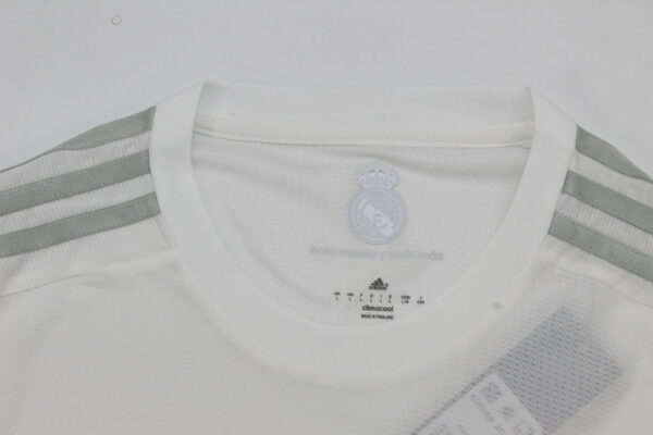 Real Madrid Local / Player version / Manga Larga / Retro 15-16 - Imagen 2
