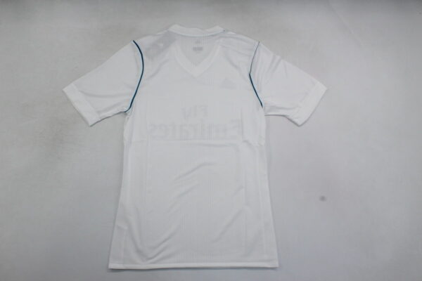 Real Madrid Local / Player version / Retro 17-18 - Imagen 4