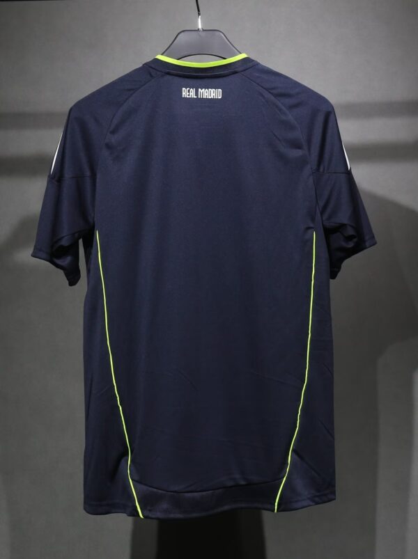 Real Madrid Visitante / Player version / Retro 10-11 - Imagen 3