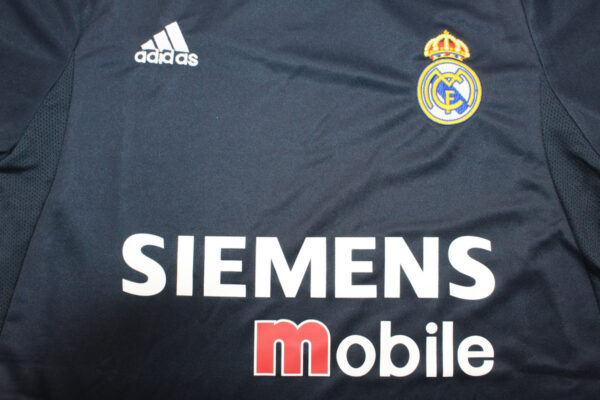 Real Madrid Visitante / Fan version / Retro 03-04 - Imagen 3