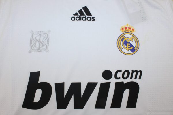 Real Madrid Local / Player version / Retro 09-10 - Imagen 3