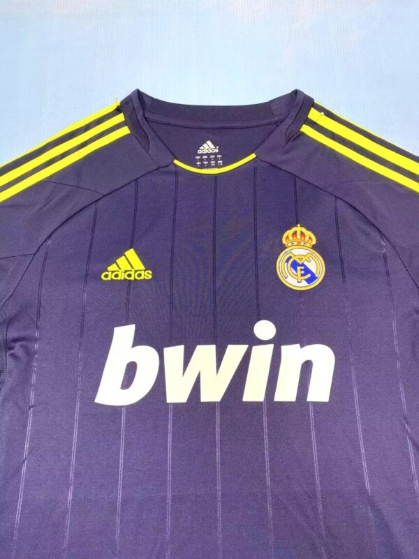 Real Madrid Visitante / Fan version / Manga Larga / Retro 12-13 - Imagen 3