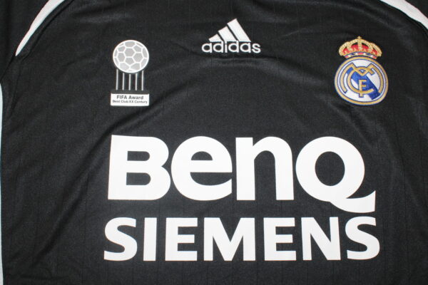 Real Madrid Visitante / Fan version / Retro 06-07 - Imagen 2
