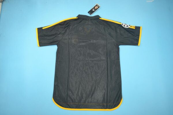 Real Madrid Visitante / Fan version / Retro 00-01 - Imagen 4