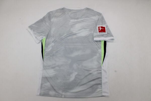 VFL Wolfsburg Visitante / Fan version - Imagen 4