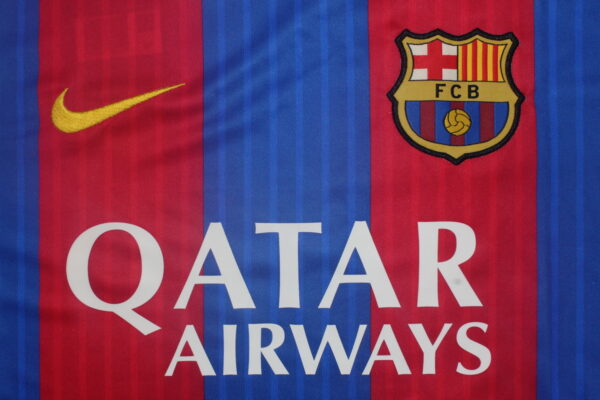 FC Barcelona Local / Fan version / Manga Larga / Retro 16-17 - Imagen 2