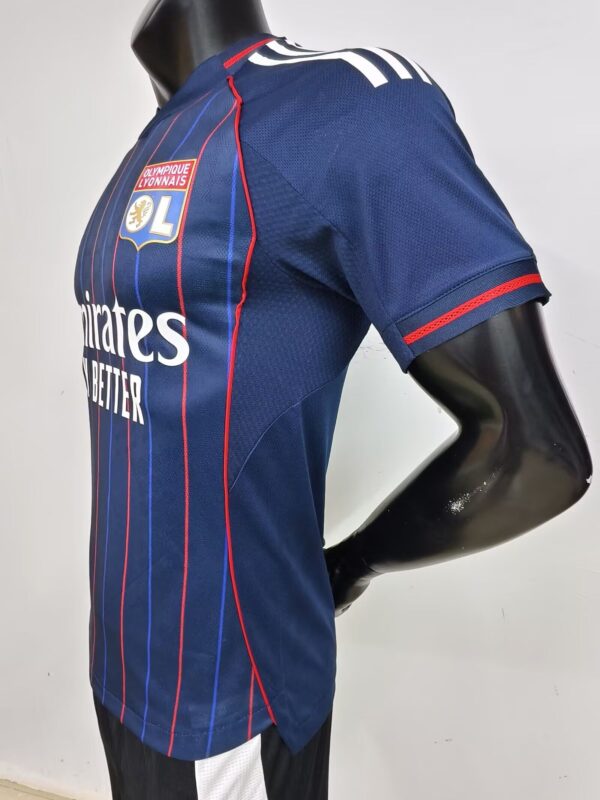 Olympique Lyonnais Visitante / Player version - Imagen 3