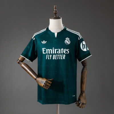 Camiseta Real Madrid Visitante / Fan Version / 26-27