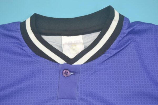 Real Madrid Visitante / Fan version / Retro 97-98 - Imagen 3