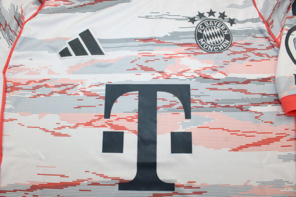 FC Bayern München Visitante / Player version - Imagen 3