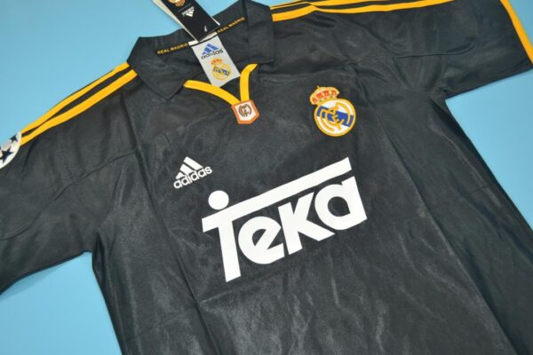 Real Madrid Visitante / Fan version / Retro 00-01 - Imagen 2