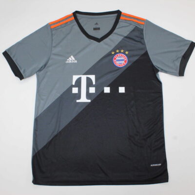 FC Bayern München Visitante / Fan version / Retro 16-17
