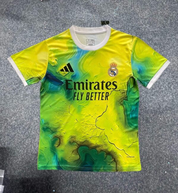 Real Madrid Entrenamiento Amarillo con verde / Fan version