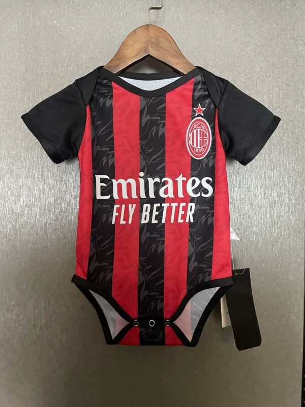AC Milan / Bebé