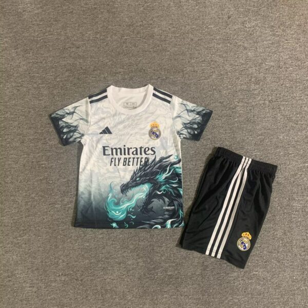 Real Madrid Conjunto de Entrenamiento / Especial version / Kid version