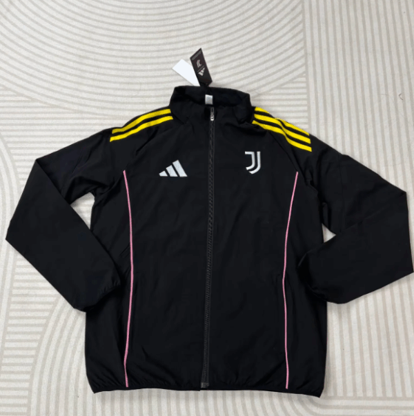Juventus Fc / Cortavientos