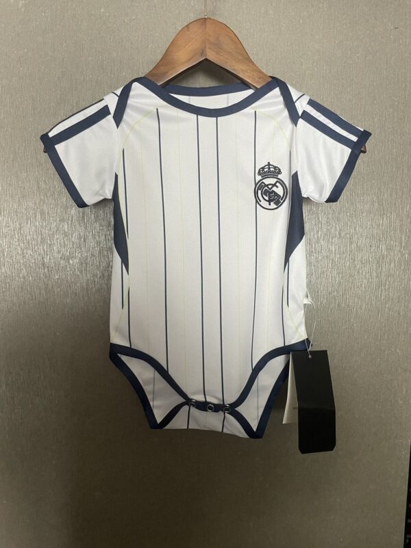Real Madrid Beisbolera / Bebé