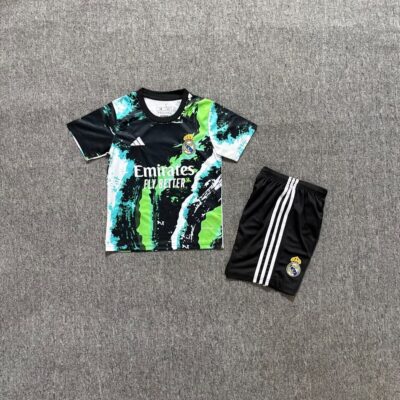 Real Madrid Conjunto de Entrenamiento / Especial version / Kid version