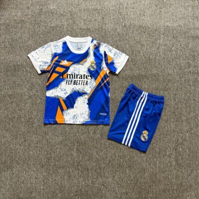 Real Madrid Conjunto de Entrenamiento / Especial version / Kid version