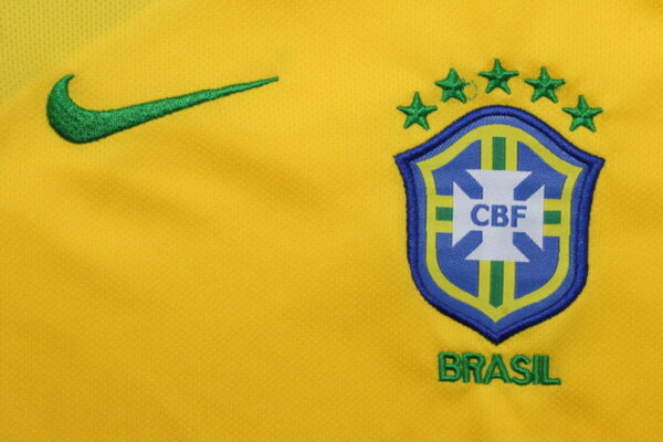 Brasil Local / Kid version / Fan version / Retro 04-05 - Imagen 2