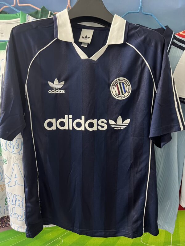 Adidas / Camiseta / Fan version