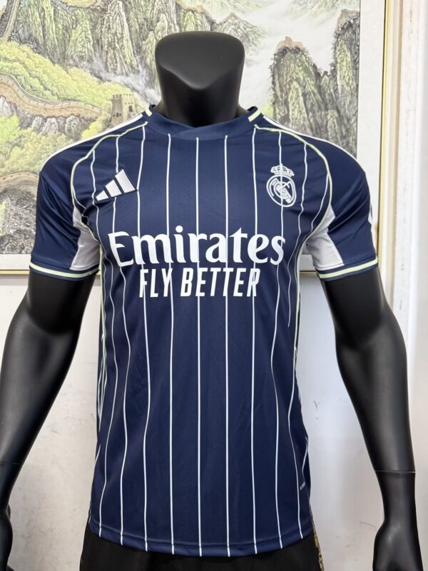 Real Madrid Camiseta Beisbolera Azul Oscuro / Player version