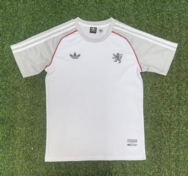Olympique Lyonnais Viaje 2 / Fan version
