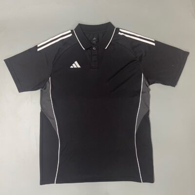 Adidas / Polo Negra con gris