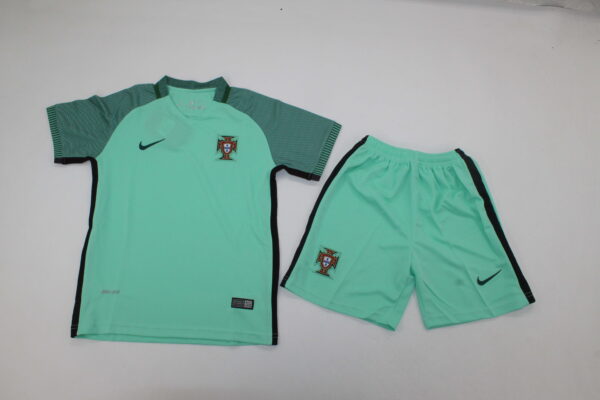 Portugal Visitante / Kid version / Fan version / Retro 16-17