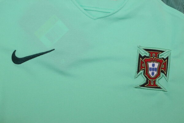 Portugal Visitante / Kid version / Fan version / Retro 16-17 - Imagen 3