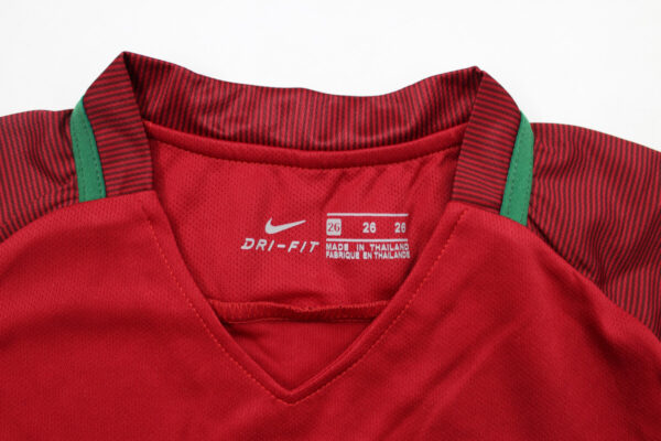 Portugal Local / Kid version / Fan version / Retro 16-17 - Imagen 2