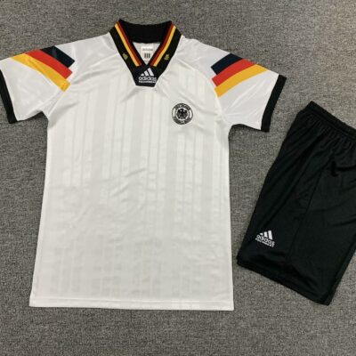Alemania Local / Kid version / Fan version / Retro 92-93
