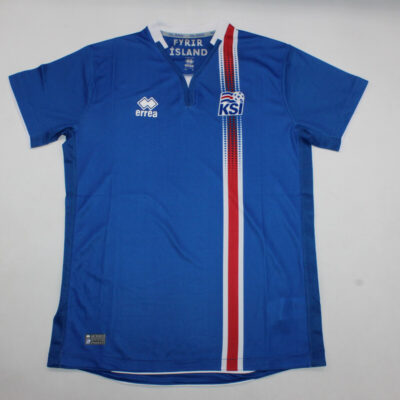 Islandia Local / Fan version / Retro 16-17